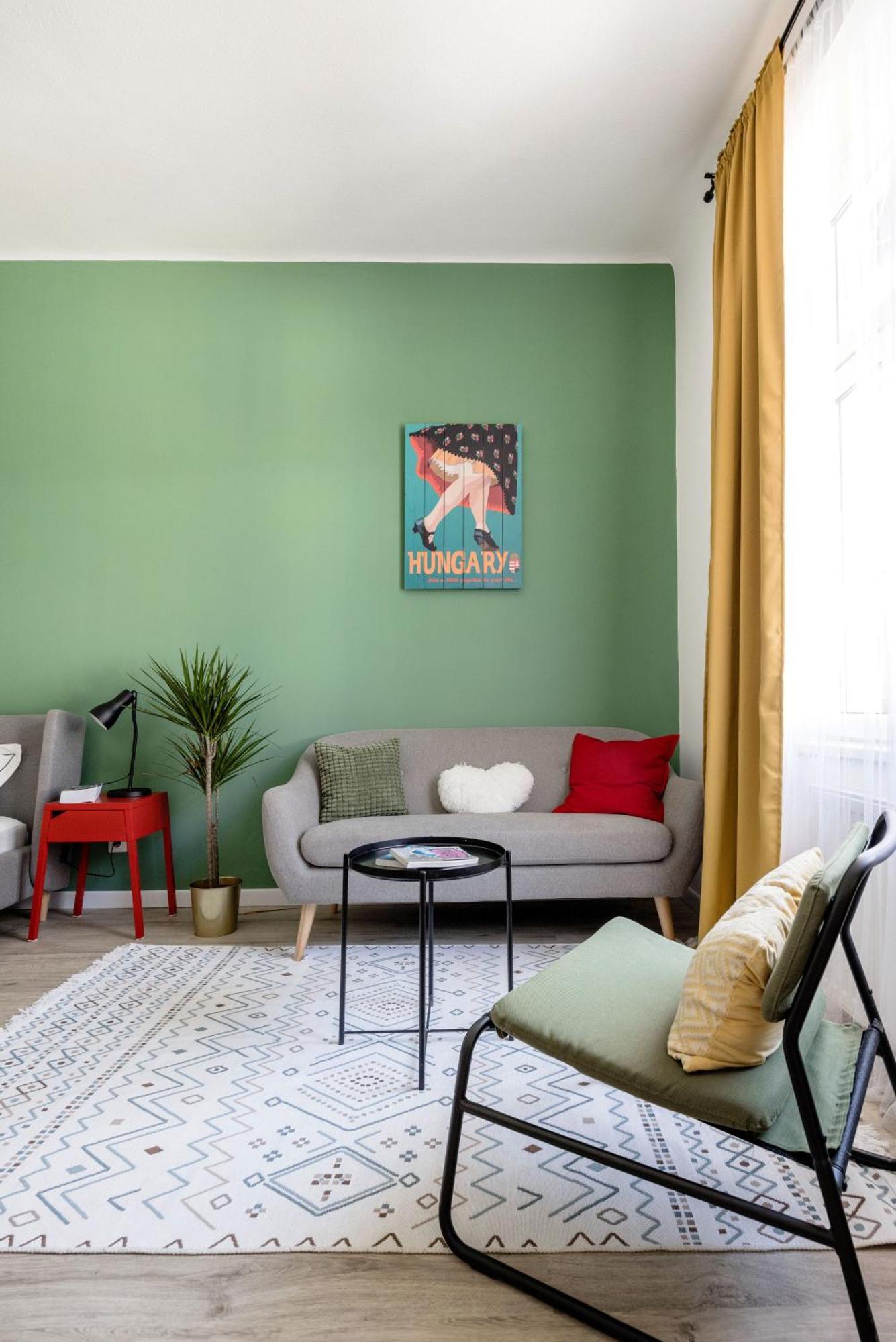 Stylish And Colourful In The Centre Apartment Budapest